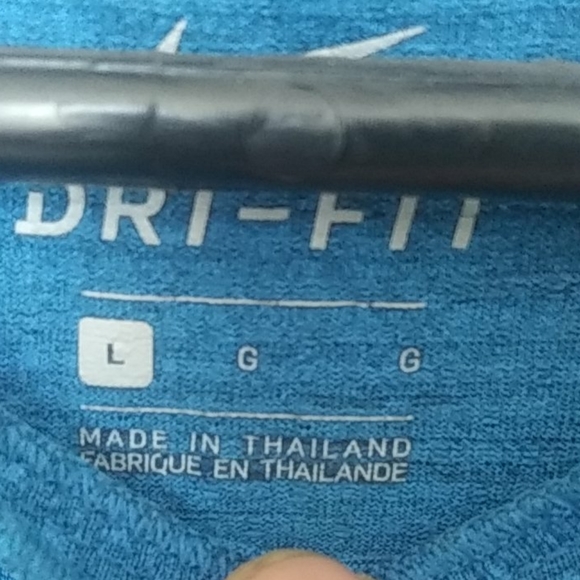 Nike Running T-Shirt (DRI-FIT) - Picture 3 of 3